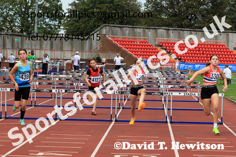 Hurdles, Gateshead Tartan Games.  Photo: David T. Hewitson/Sports for All Pics